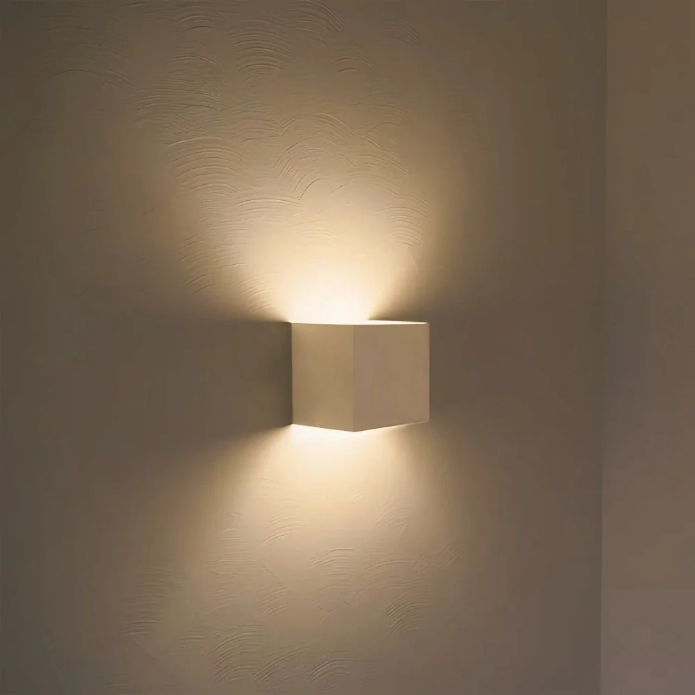 Adjustable Wall Light - Image 3