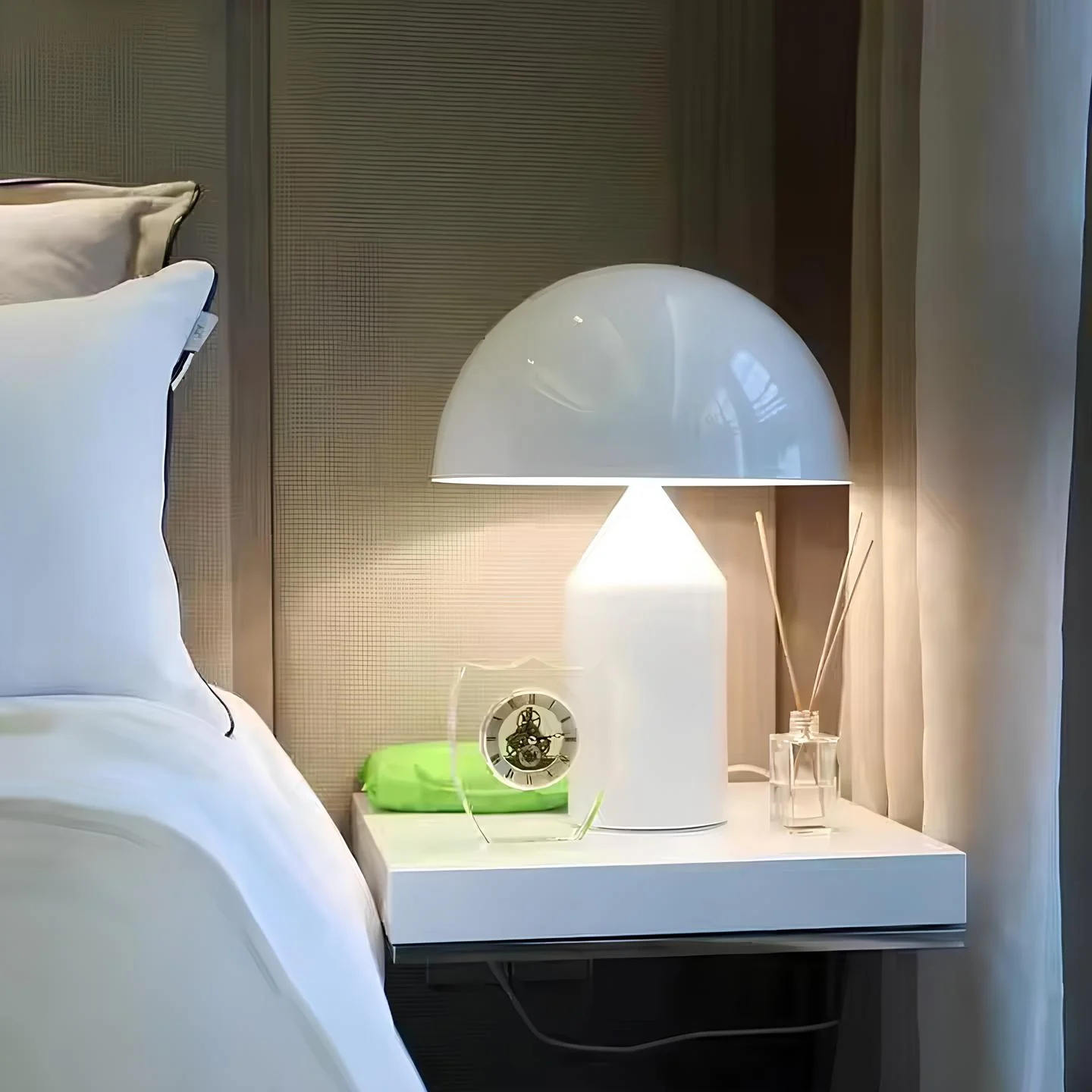 Aurelia™ Table Lamp - Image 15