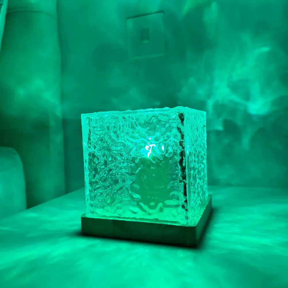 Aurora™ Northern Lights Cube - Image 10