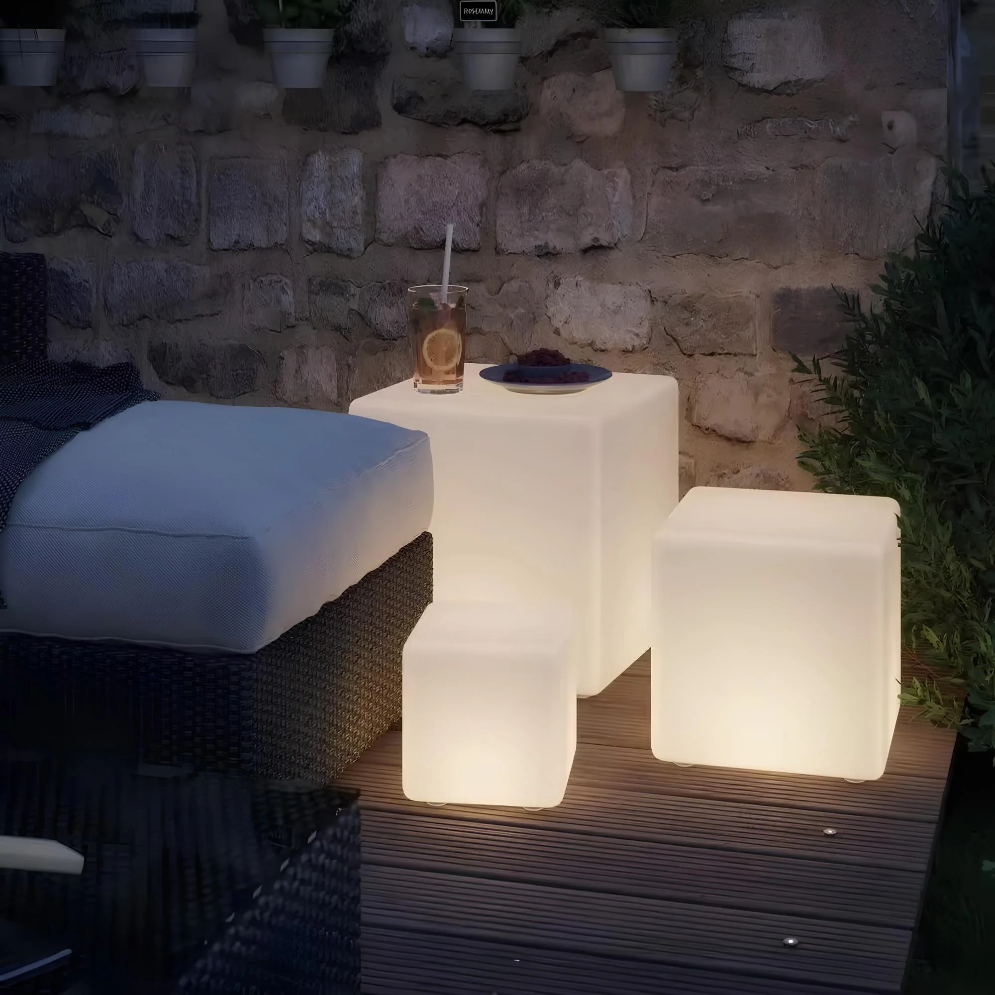Cubic Garden Light - Image 9