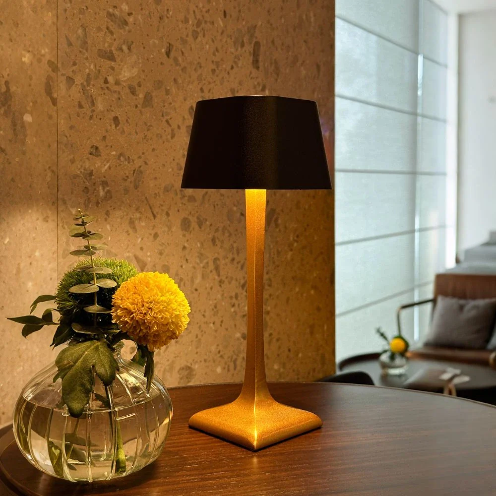 Eleganza™ Table Lamp - Image 3