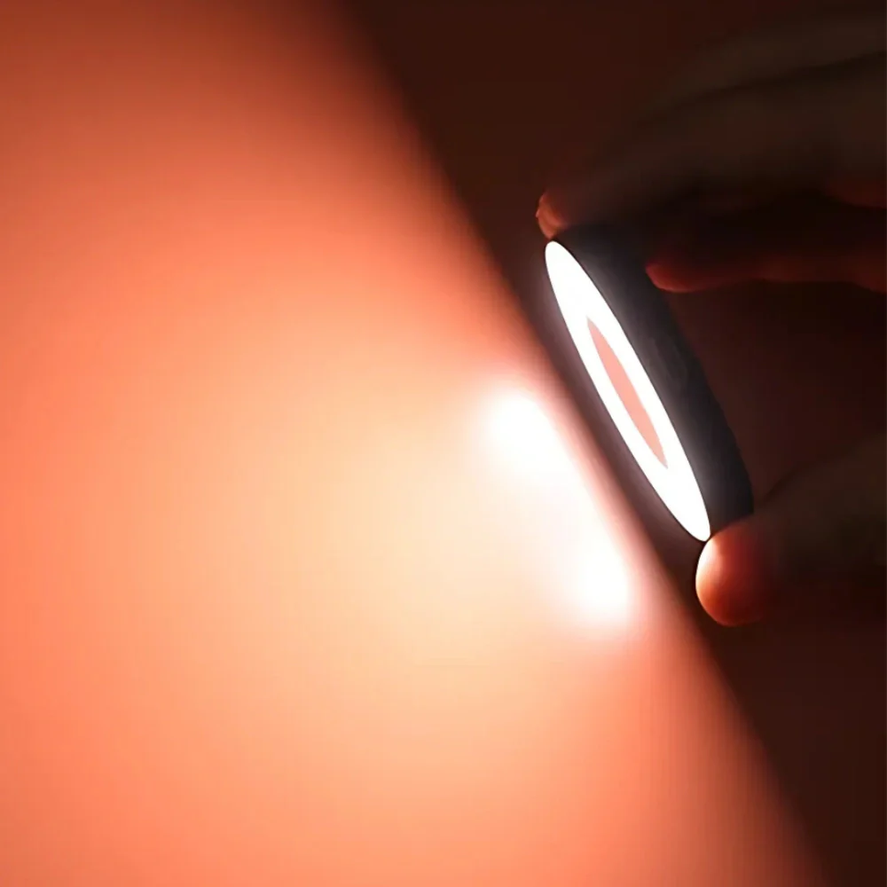 InstaGlow™ Magnetic Fill Light - Image 3