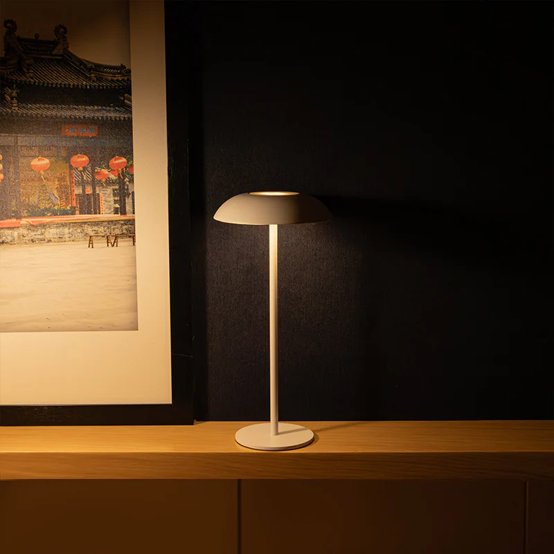 Iron Elegance Lamp - Image 9