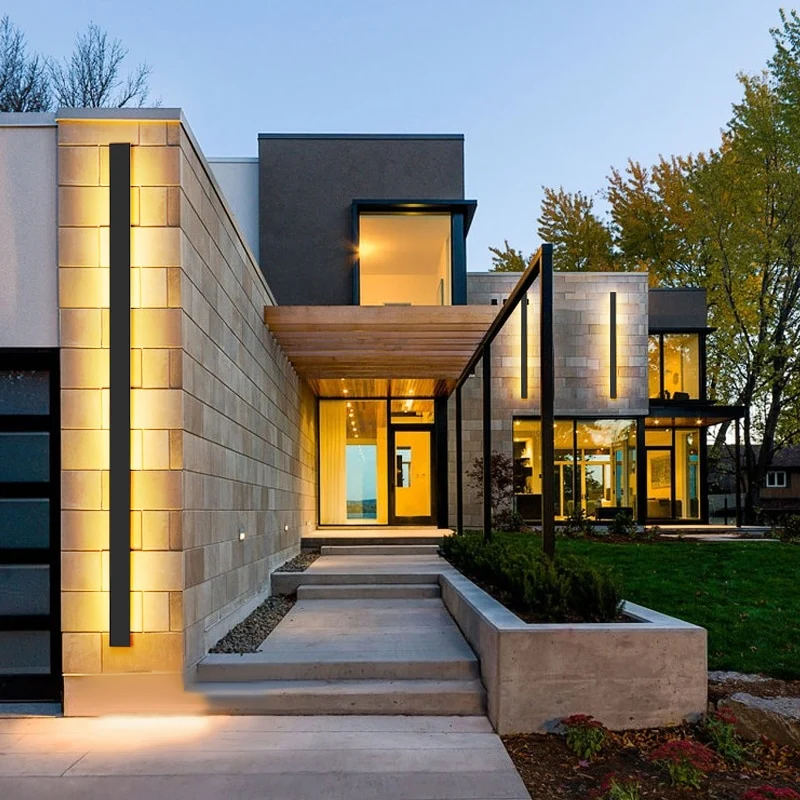Linear Luxe™ Outdoor Sconce - Image 3