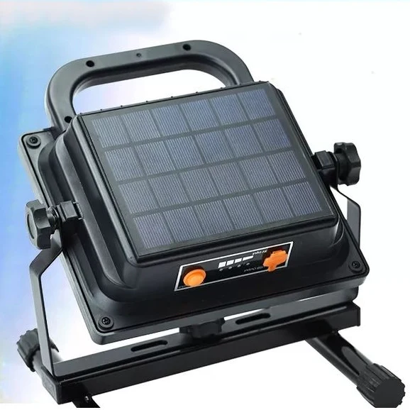 Lumina™ Solar Floodlight - Image 3