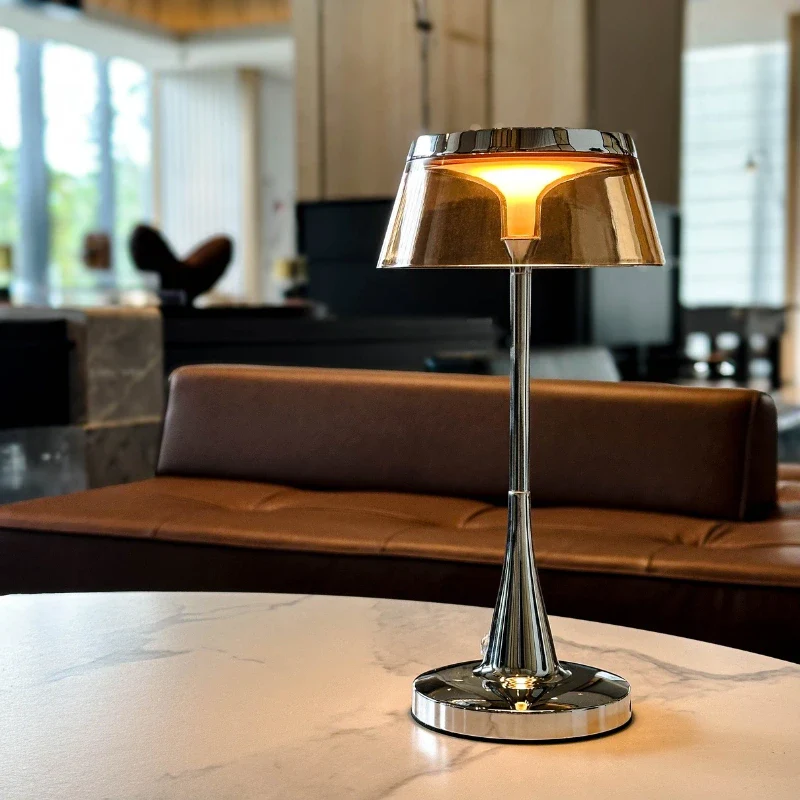 Lustra™ Table Lamp - Image 5