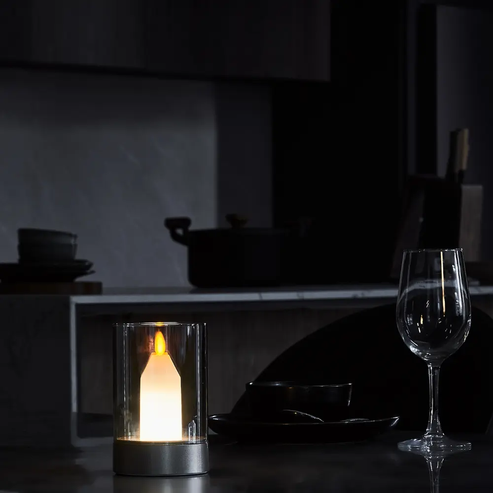 Romantica™ Candle Glow - Image 7