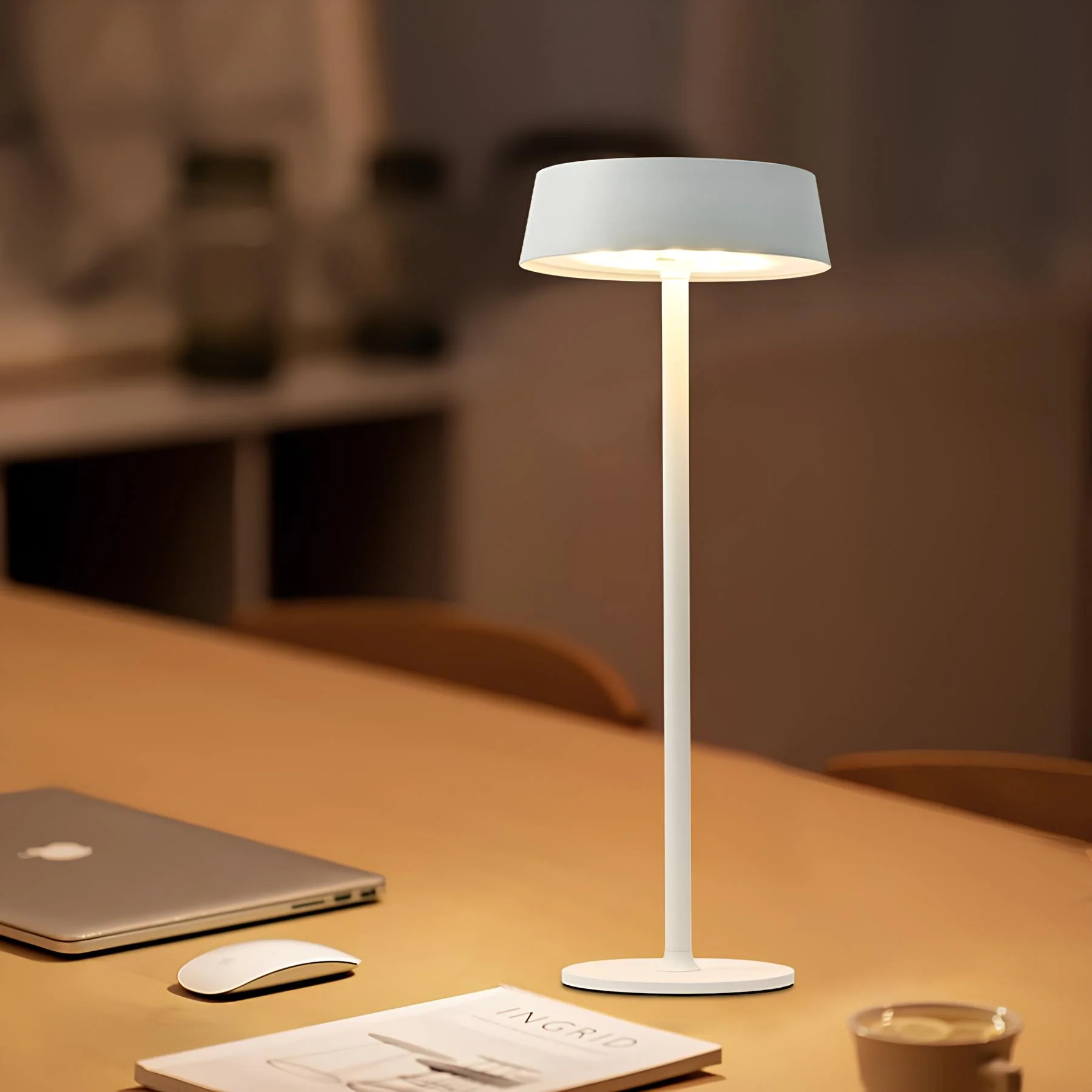 Sleek Modern Table Lamp - Image 7