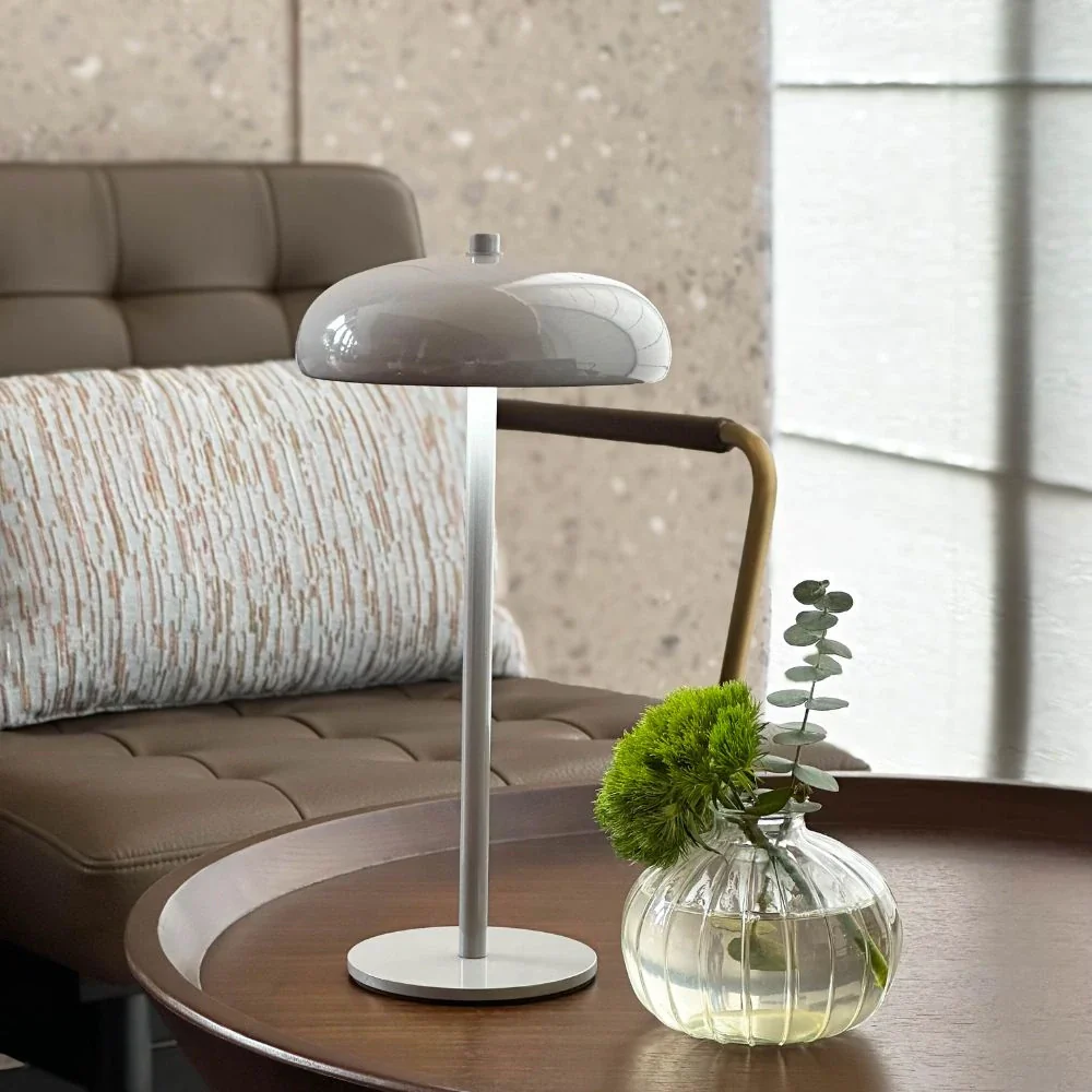 Sleek Retro Table Lamp - Image 10