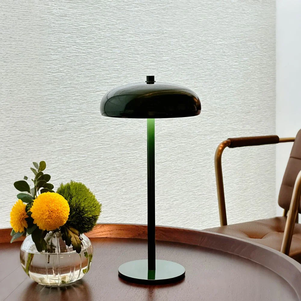 Sleek Retro Table Lamp - Image 7