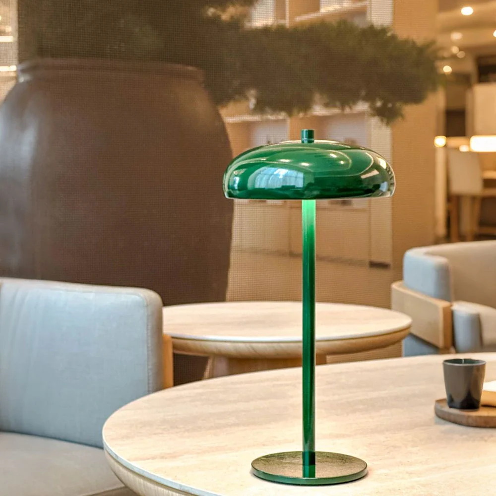 Sleek Retro Table Lamp - Image 9
