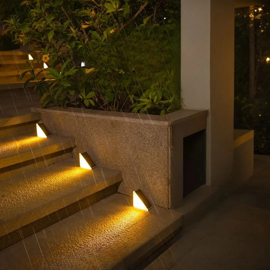 Solar Powered Stair Lights - Image 4