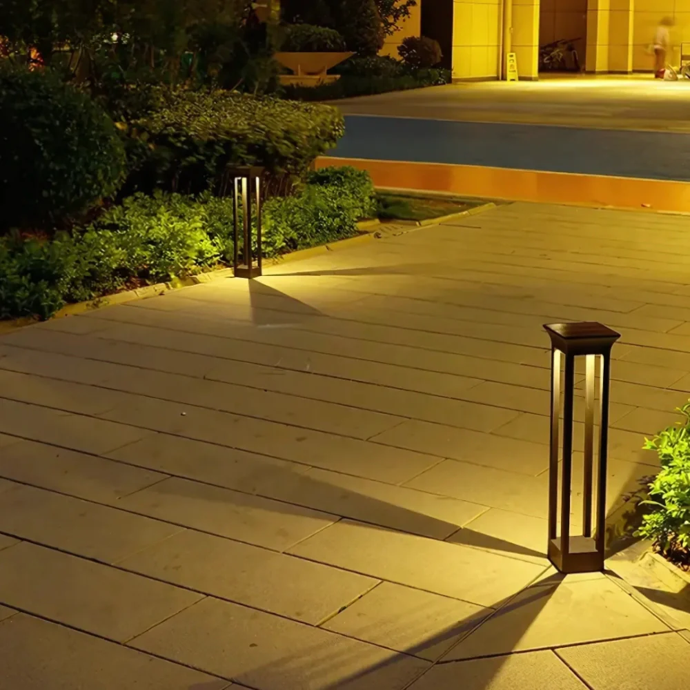 SolaraPillar™ Outdoor Light - Image 3