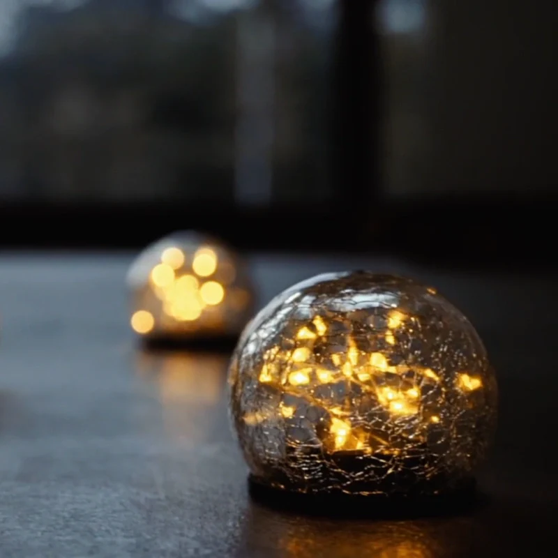 SolarGlobe™ Garden Light - Image 11