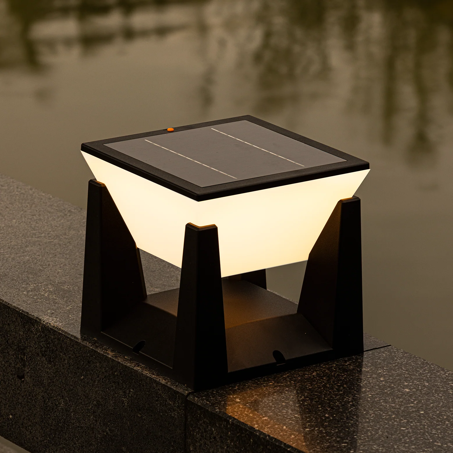 SolarPath™ Outdoor Light - Image 4