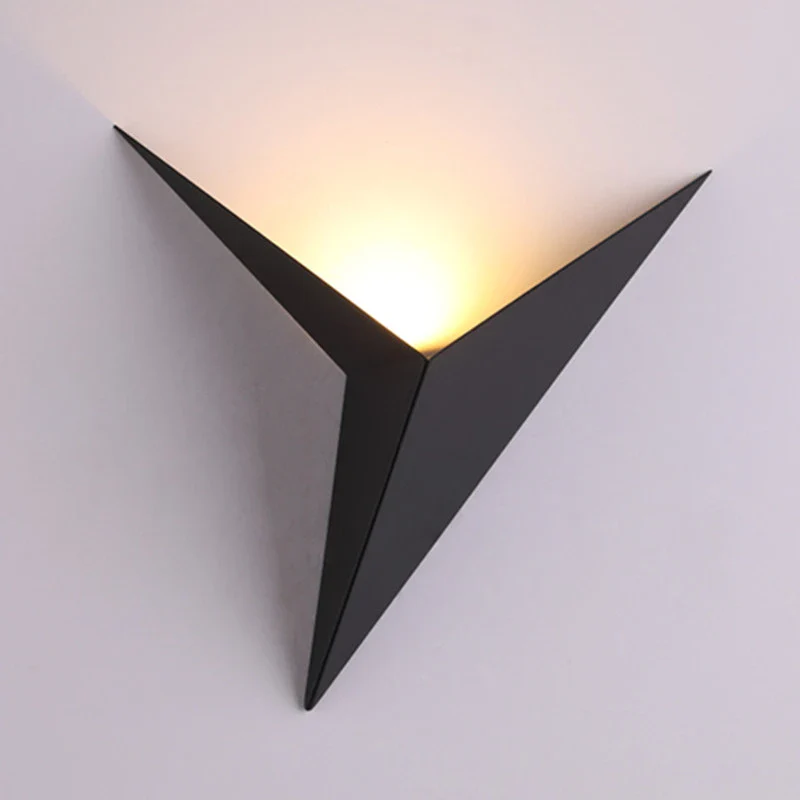 Trigon™ Wall Light - Image 10