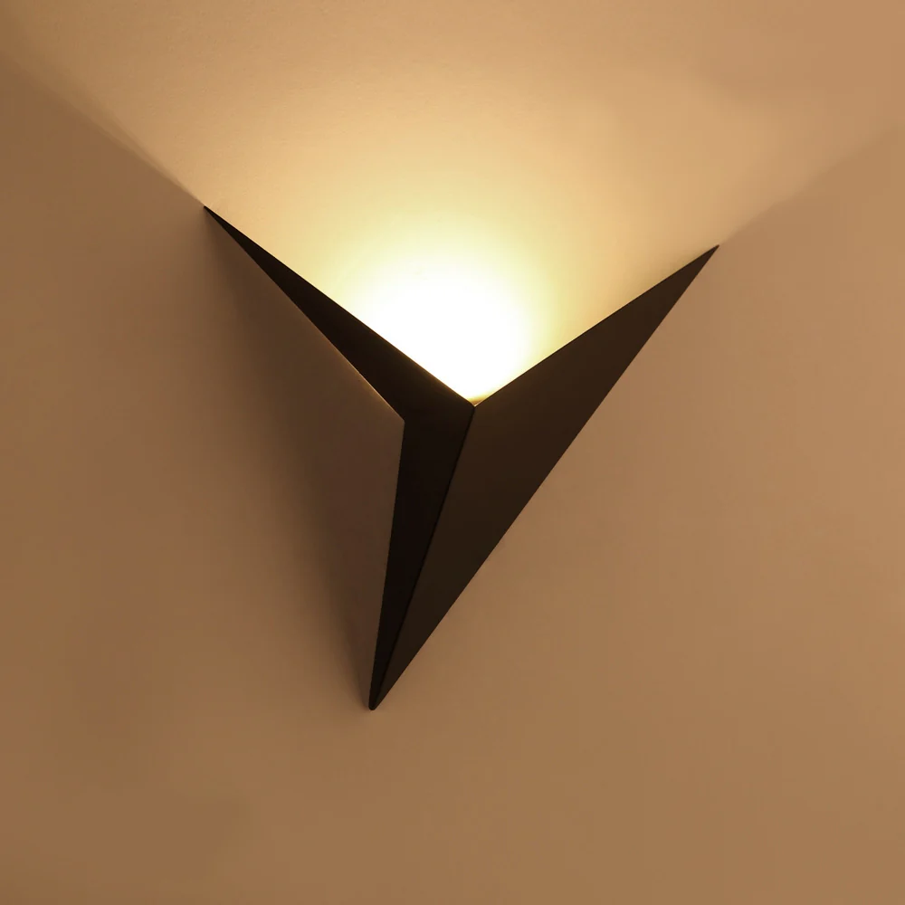 Trigon™ Wall Light - Image 12