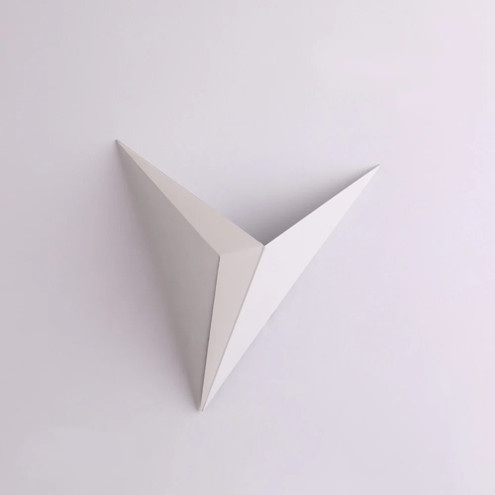 Trigon™ Wall Light - Image 14