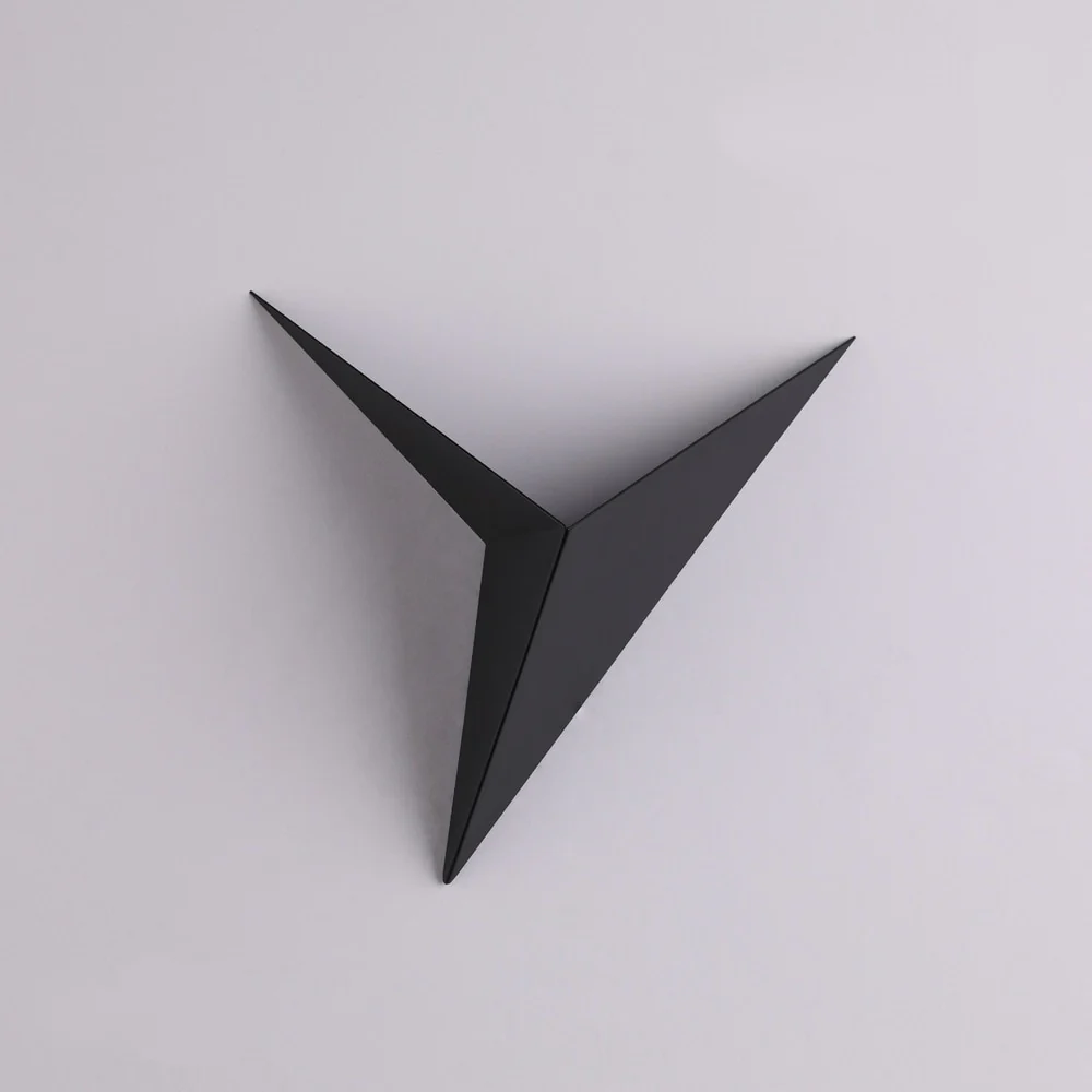 Trigon™ Wall Light - Image 16