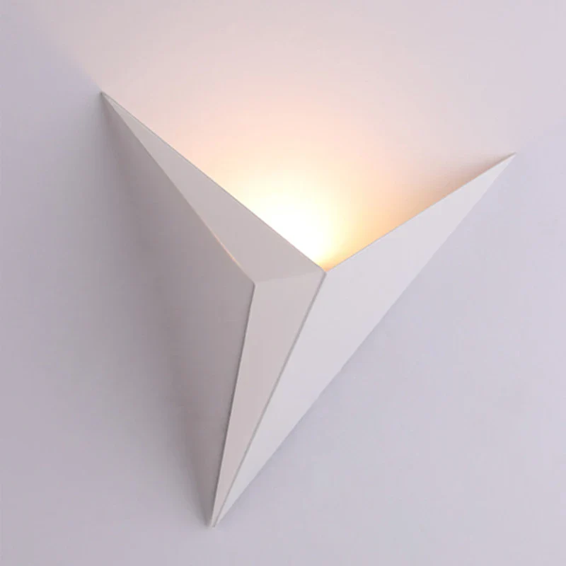 Trigon™ Wall Light - Image 9