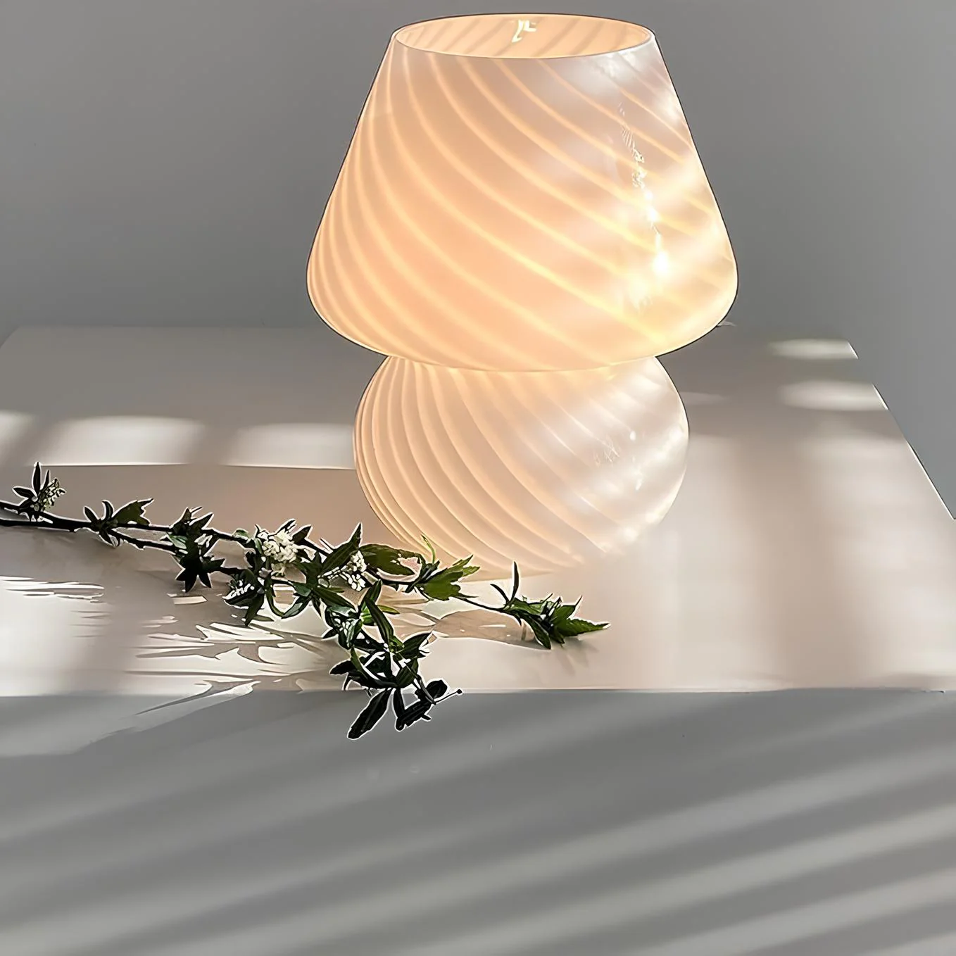 Verra™ Hand-Blown Glass Lamp - Image 9